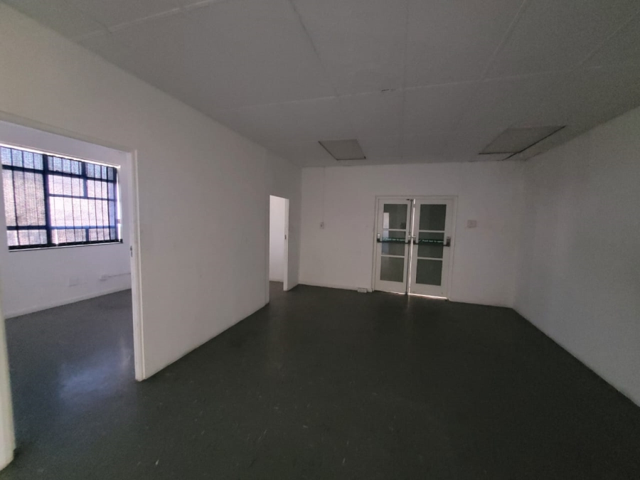 To Let commercial Property for Rent in Elsies River Industrial Western Cape